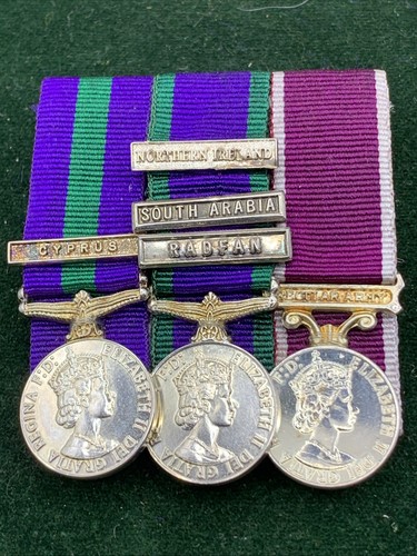 Miniature medal trio gsm - miniature,