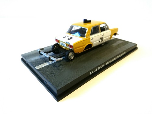 Lada 1500 police james bond - police,