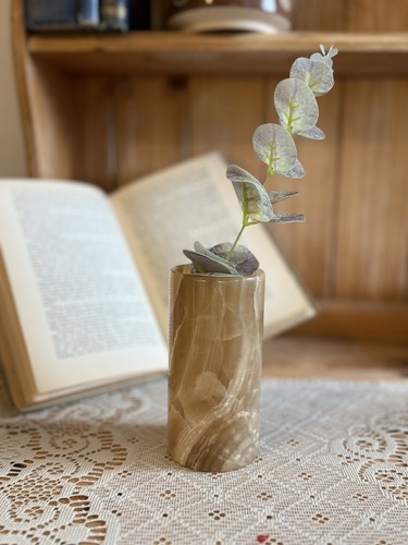 Onyx cylinder vase honey beige - onyx,