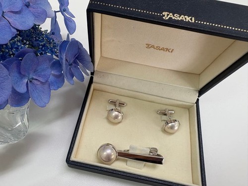 Tasaki pearl cufflinks and - cufflinks,