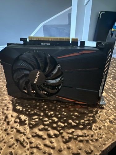 Gigabyte geforce gtx 1050 - gigabyte,