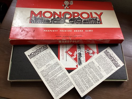 Monopoly board game - , vintage