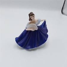 Royal Doulton figurine "Elaine"  Model no HN3214