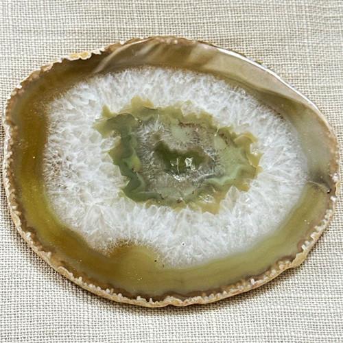 Polished kiwi like - kiwi, geode