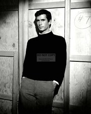 ANTHONY PERKINS BACKSTAGE ON