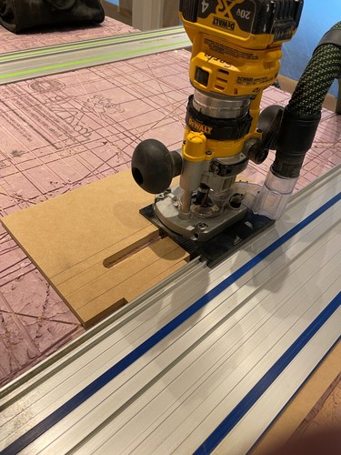 Dewalt plunge router - dewalt,