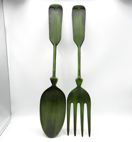 Vintage metal oversized giant - metal,