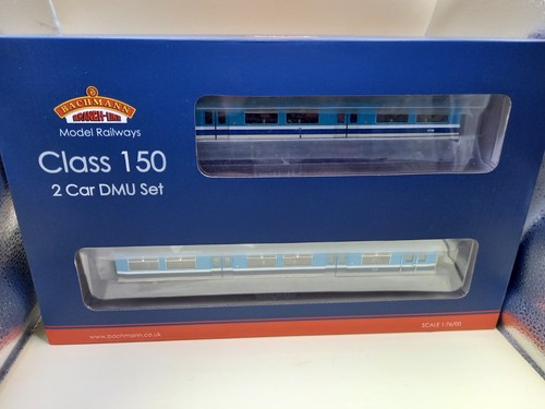 Bachmann class 150 dmu - bachmann,