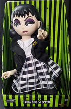 Beetlejuice LYDIA DEETZ Side