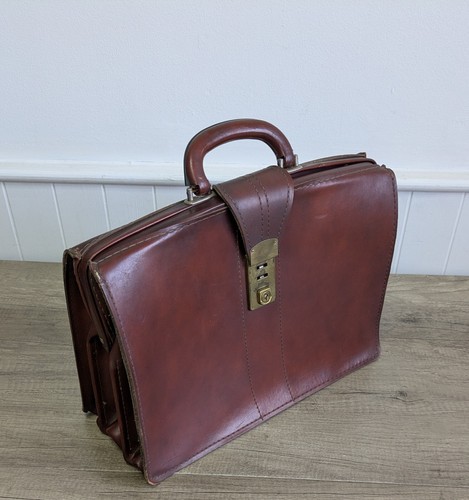 Vintage brown leather doctor - vintage,