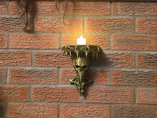 Skull ornate Shelf / Corbel