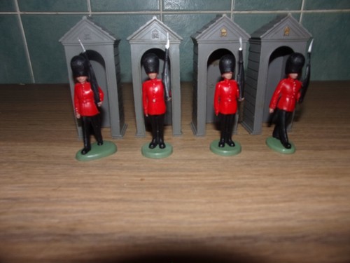 Britains soldiers bundle 4 - soldiers,
