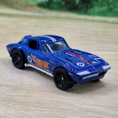 Hot wheels corvette - hot,
