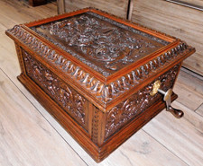 Very Rare Polyphonic Music Box