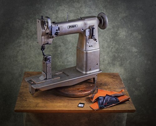 Pfaff 191 post bed sewing - 191,