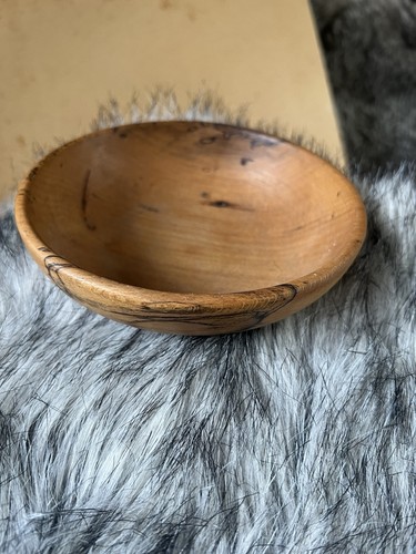 Hand turnt wooden bowl - turnt,