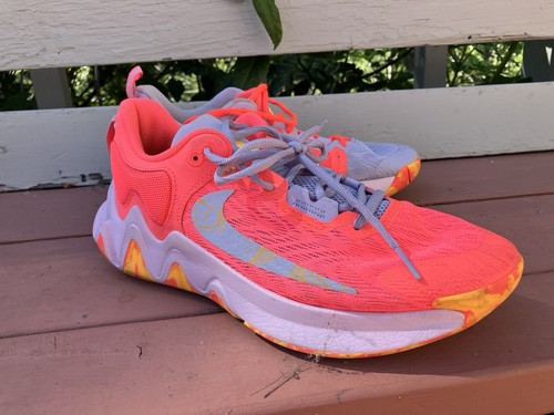 Nike men size giannis - men’s, 9