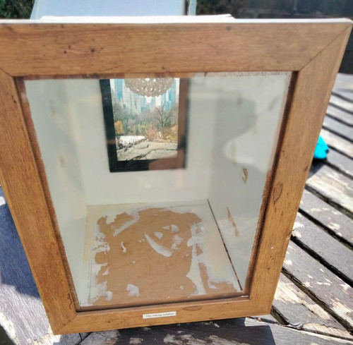 Pine wooden diorama case - , plate