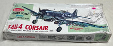 F4U-4 CORSAIR : Guillow's