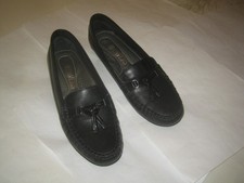 Ladies shoes ‘ PAVERS ‘