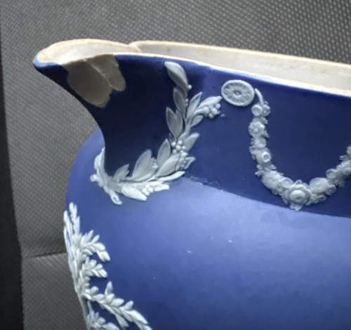 Wedgwood blue jasperware - blue,
