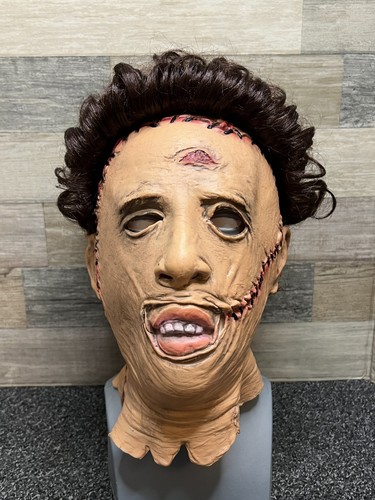 Texas chainsaw massacre - chainsaw,