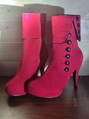 Grape myrtle red faux - myrtle, suede