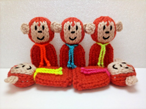 Little monkeys hand - 5,