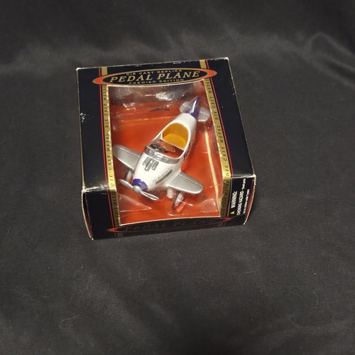 Fedex die cast metal - 4”,