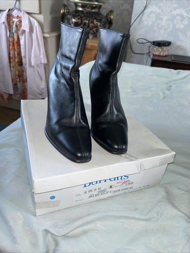 Ladies barratts black leather - black,