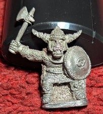 Unidentified Warhammer dwarf 