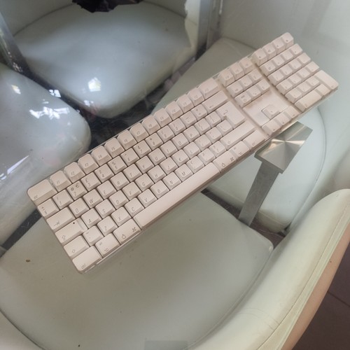 Apple a1016 wireless - apple, keyboard