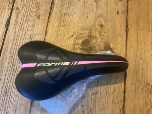Forme bikes saddle - black, pink