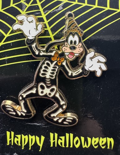 2006 goofy skeleton happy - goofy,