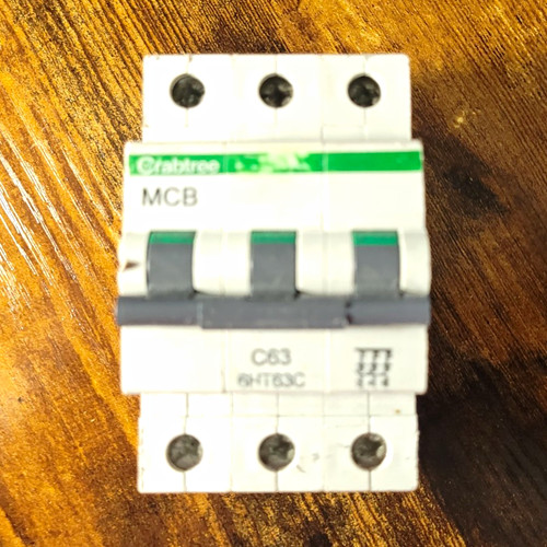 Schneider electric c60b - c60b, 20a