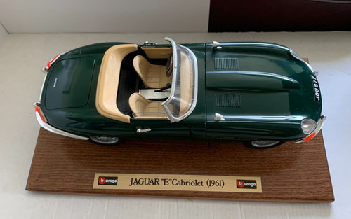 Bburago jaguar e - 1:18,