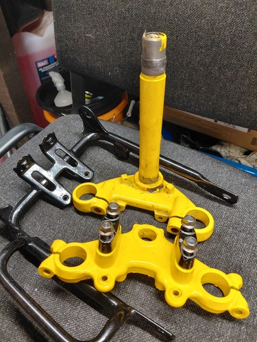 Yamaha rd125lc fork yokes - yamaha,