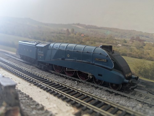 Hornby lner gauge mallard - oo,