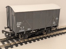 Dapol GWR 12-Ton Fruit Van
