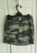Primark Girls Khaki Green Camo Distressed Skirt 8-9 Years