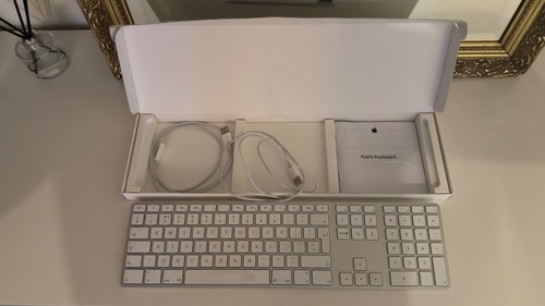 Genuine official apple a1243 - official,