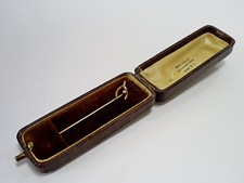 FINE ANTIQUE 9CT YELLOW GOLD & SEED PEARL LUCKY WISHBONE STICK/TIE PIN & CASE