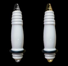 1 x White Porcelain Light