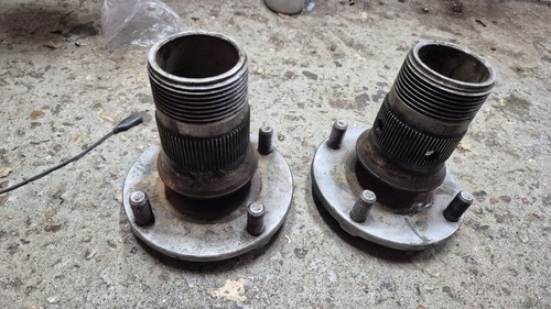 Mgb rear wire wheel hubs - mgb,