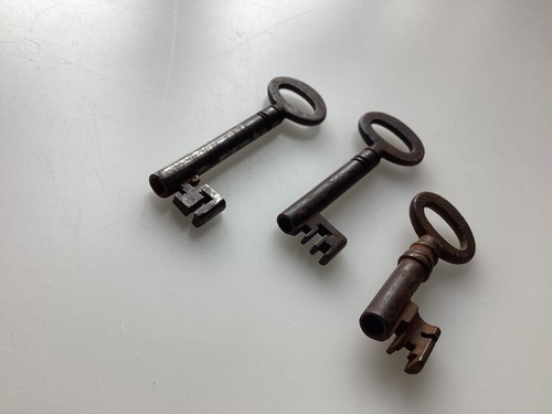 Different antique hollow - x,