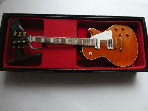 Axman miniature guitar - axman,