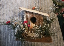Vintage  Christmas wooden bird house Robin holly fir cones decoration