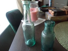 Antique aqua coloured - x,