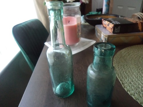 Antique aqua coloured - aqua,