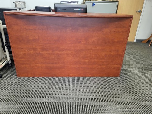 Shaped reception desk heavy - l,